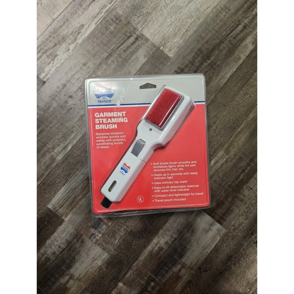 AMERICAN TOURISTER FRANZUS  GARMENT STEAMING‎ BRUSH. NEW SEALED